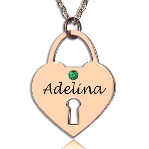 Pingente em ouro rosa de coração acorrentado personalizado com nome
