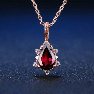 garnet pendant for mom